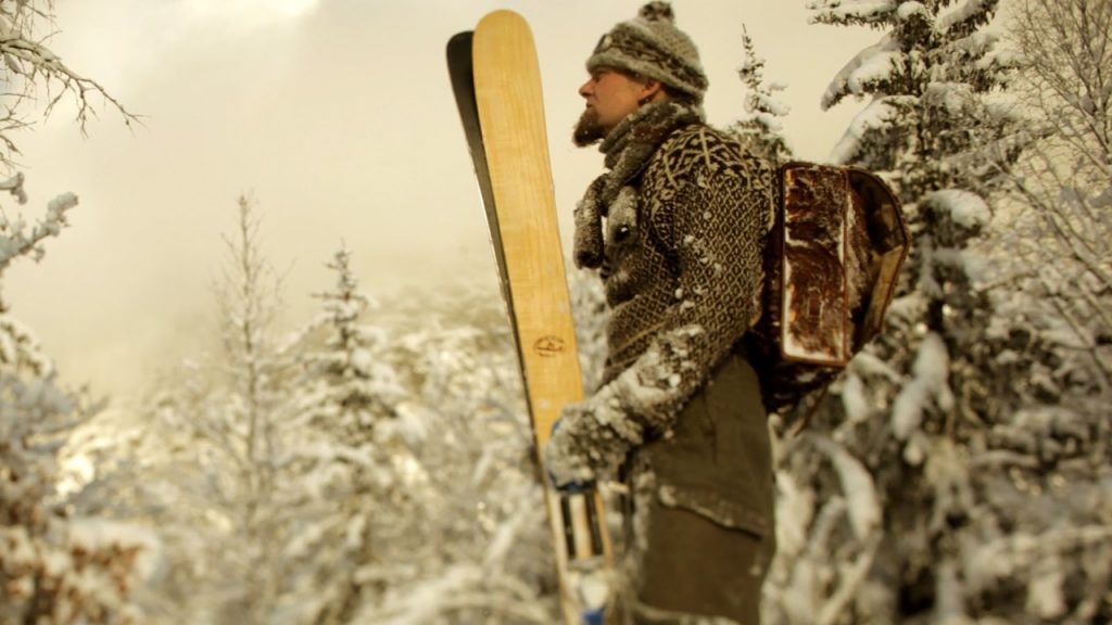 skis-rabbit-on-the-roof-les-hardis