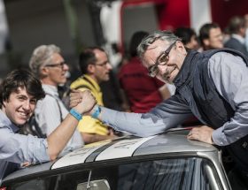 Tour Auto #2 : Père et fils dans une Jaguar Type E