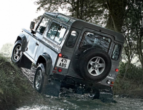 Land Rover Defender ou Mercedes G-Wagen ?