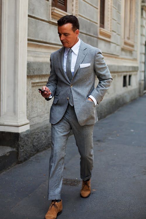 De la bonne nuance de gris pour un costume Les Hardis