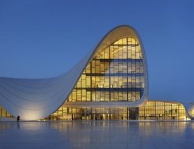 Zaha Hadid : la reine se courbe