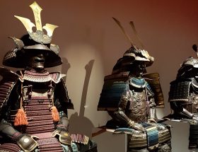 Daimyo : l’art de la guerre japonais s’expose au Musée Guimet