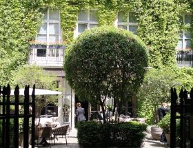 Place des Vosges, déjeunons heureux, déjeunons cachés chez Anne