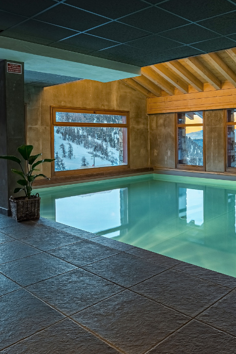 les-hardis-hotel-a-la-montagne-piscine-8