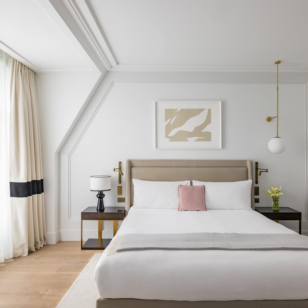 Une suite à l'hôtel dans le quartier Opéra Kimpton Saint Honoré © Jérôme Galland