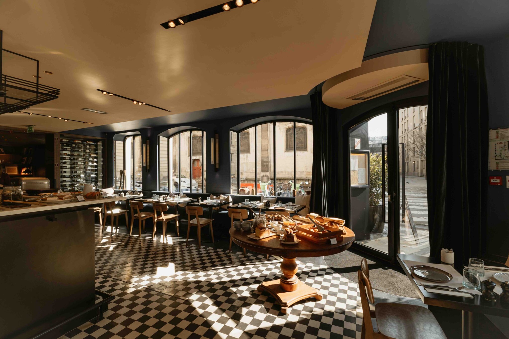 Dans le quartier Opéra, le restaurant de l'Hôtel de Nell © Salomé Rateau