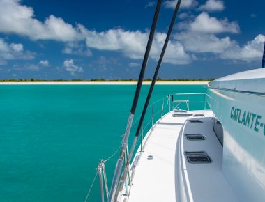 Croisière en catamaran : Barbuda, l’île méconnue des Caraïbes