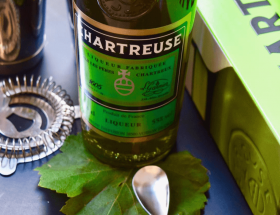 Alcool : les 5 couleurs de la Chartreuse
