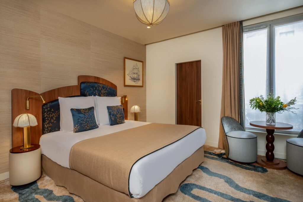 Une des suites de l’hôtel 4 étoiles La Bourdonnais Paris © La Bourdonnais