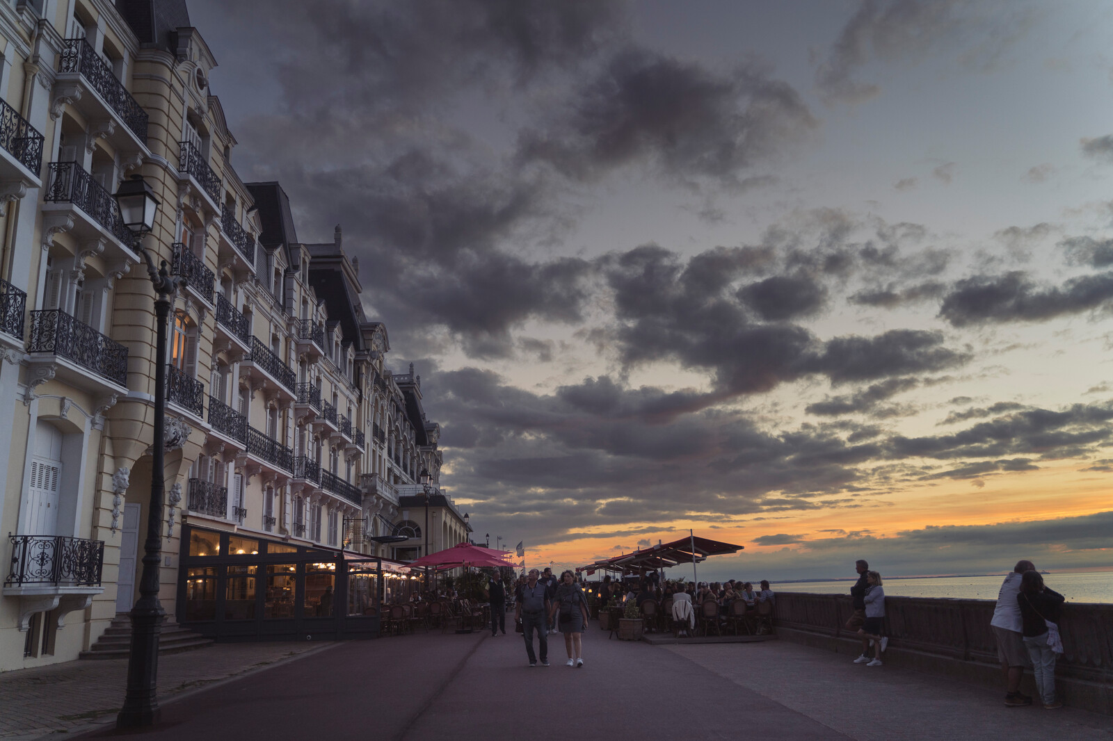 Coucher de soleil sur la promenade Marcel Proust © Danielle Dumas