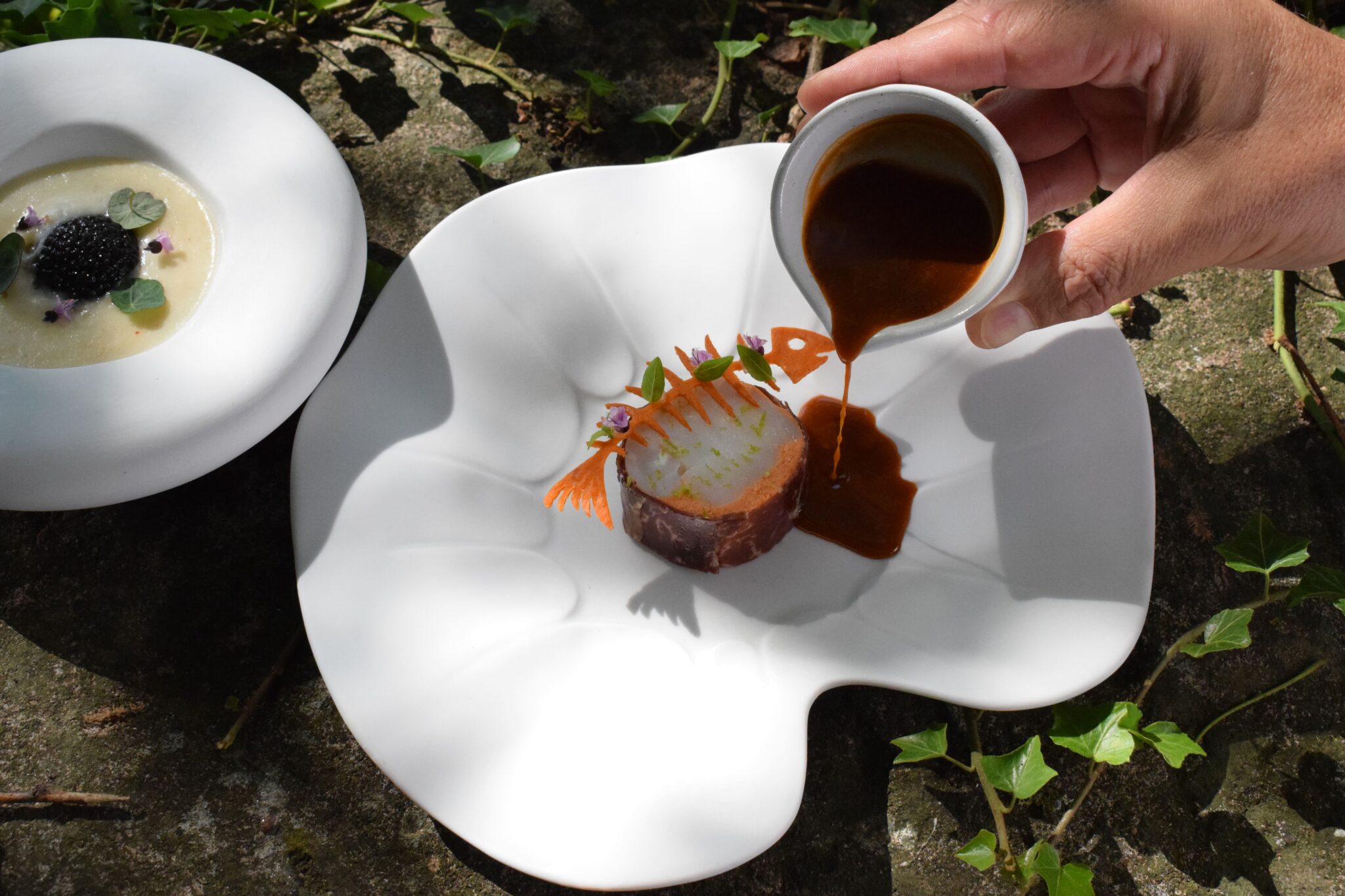 La recette de la lotte nacrée du chef Christophe Chiavola © Prieuré Beaumanière