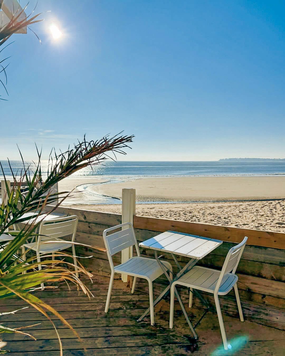 Une terrasse en bord de mer à La Baule © charlotte_bkk_ & labauleguerande