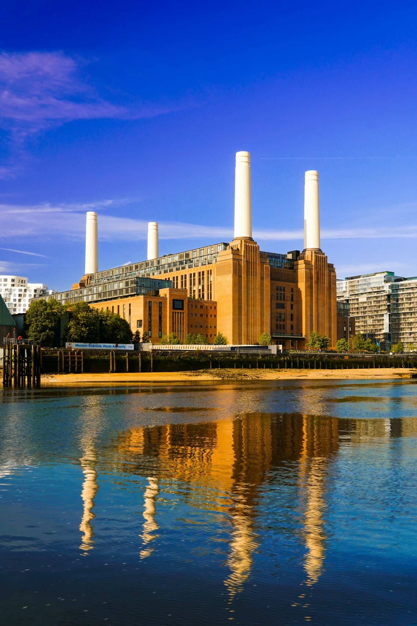 Battersea Power Station © Nick Fewings