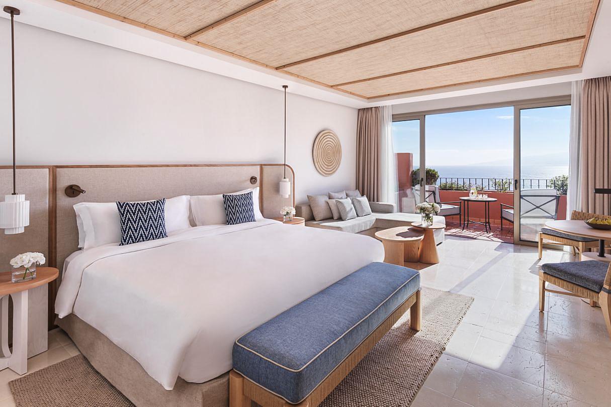 Réserver la deluxe bedroom au © Ritz Carlton Abama