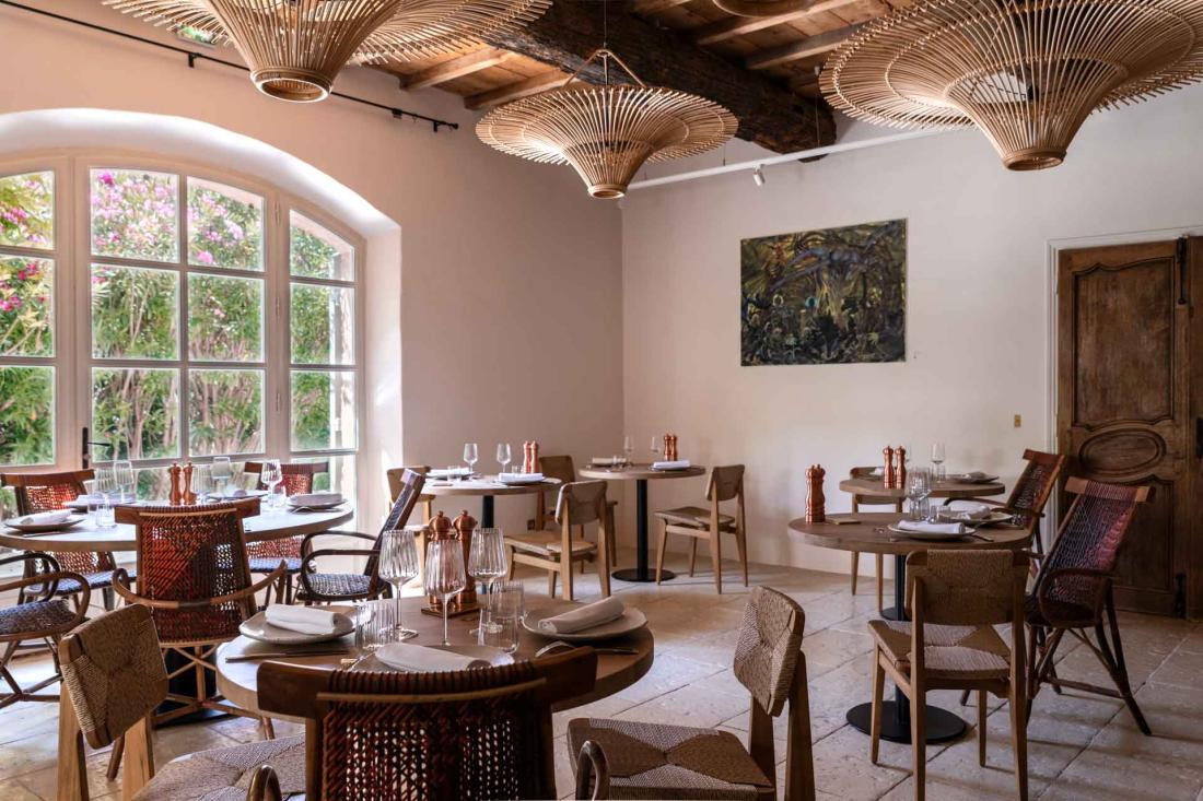 Le restaurant Allégria par Julie Chaix © Hameau des Baux