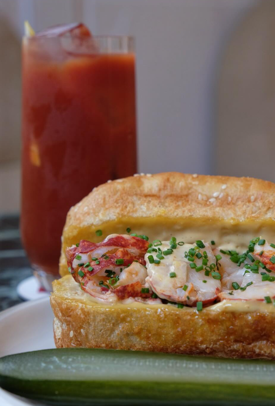 L'un des meilleurs Lobster Roll de Paris © Cravan