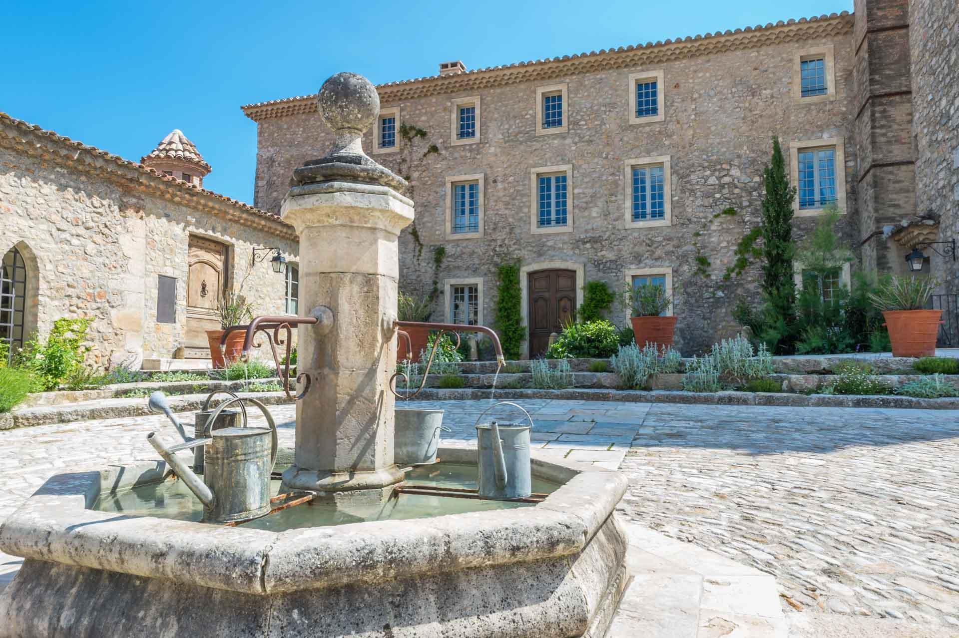 Le Château de Berne © Terry Clement