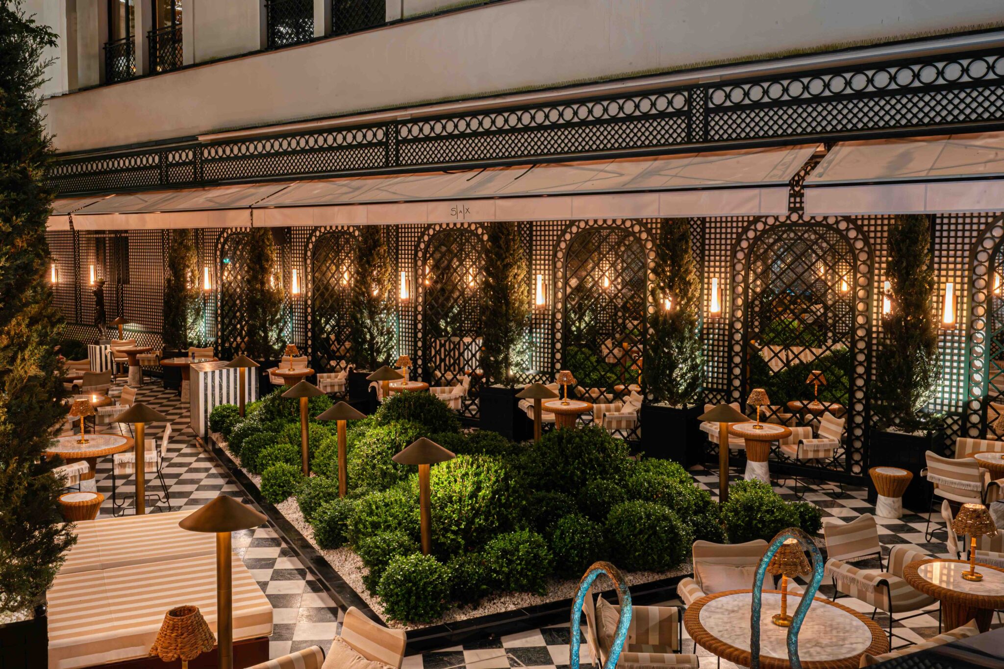 Le Jardin de l'hôtel Sax, l'une des plus belles terrasses de Paris © Hôtel Sax Paris