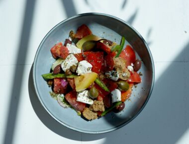 Recette de la salade grecque du chef Juan Arbeláez