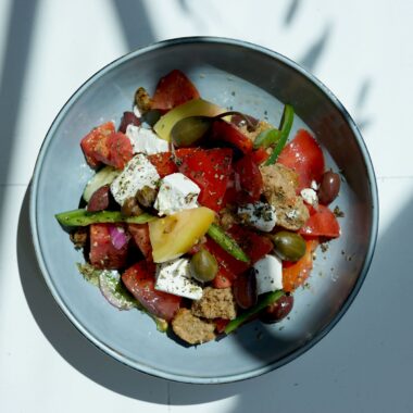 Recette de la salade grecque du chef Juan Arbeláez