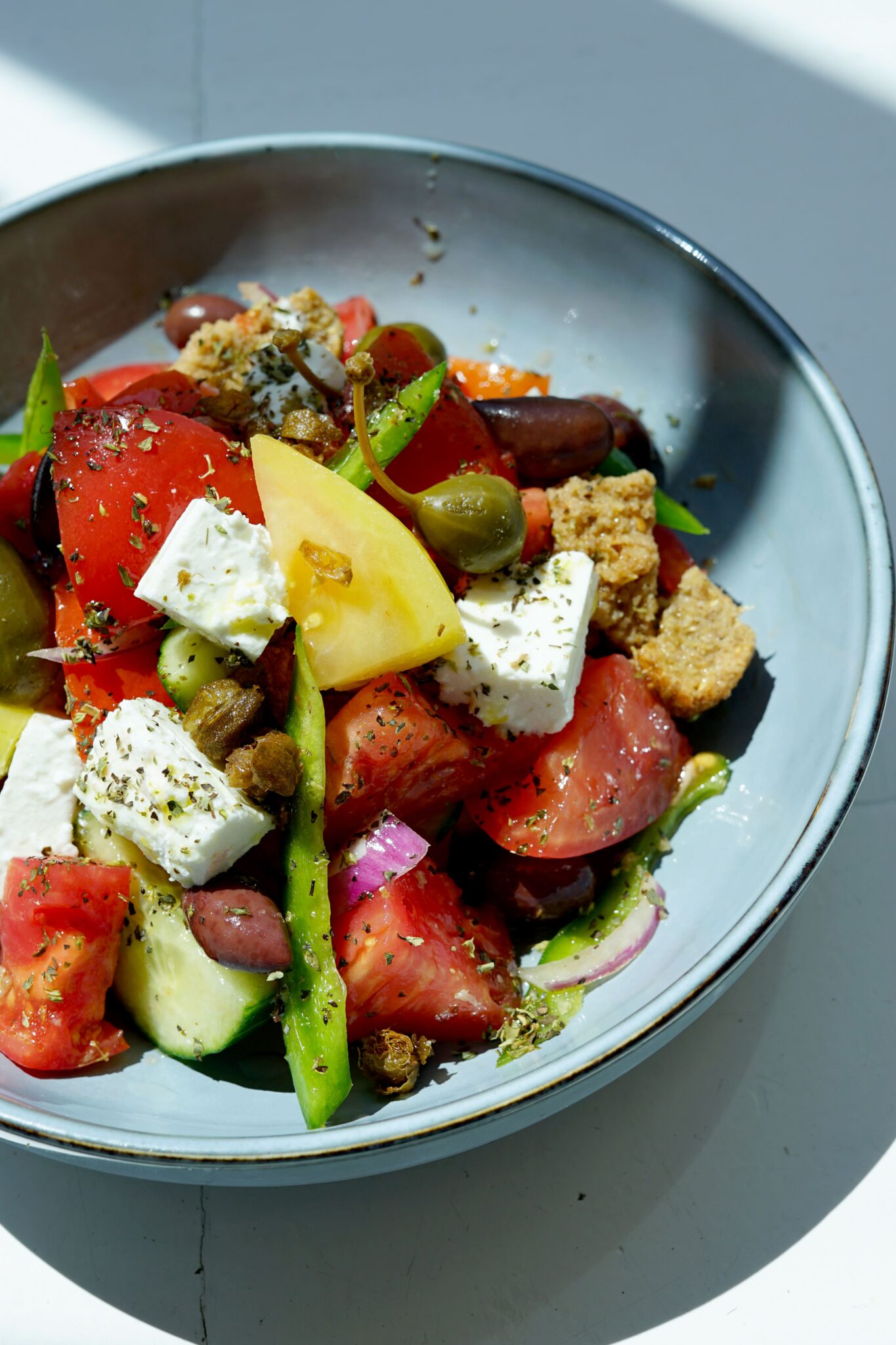 La recette de la salade grecque du chef Juan Arbeláez