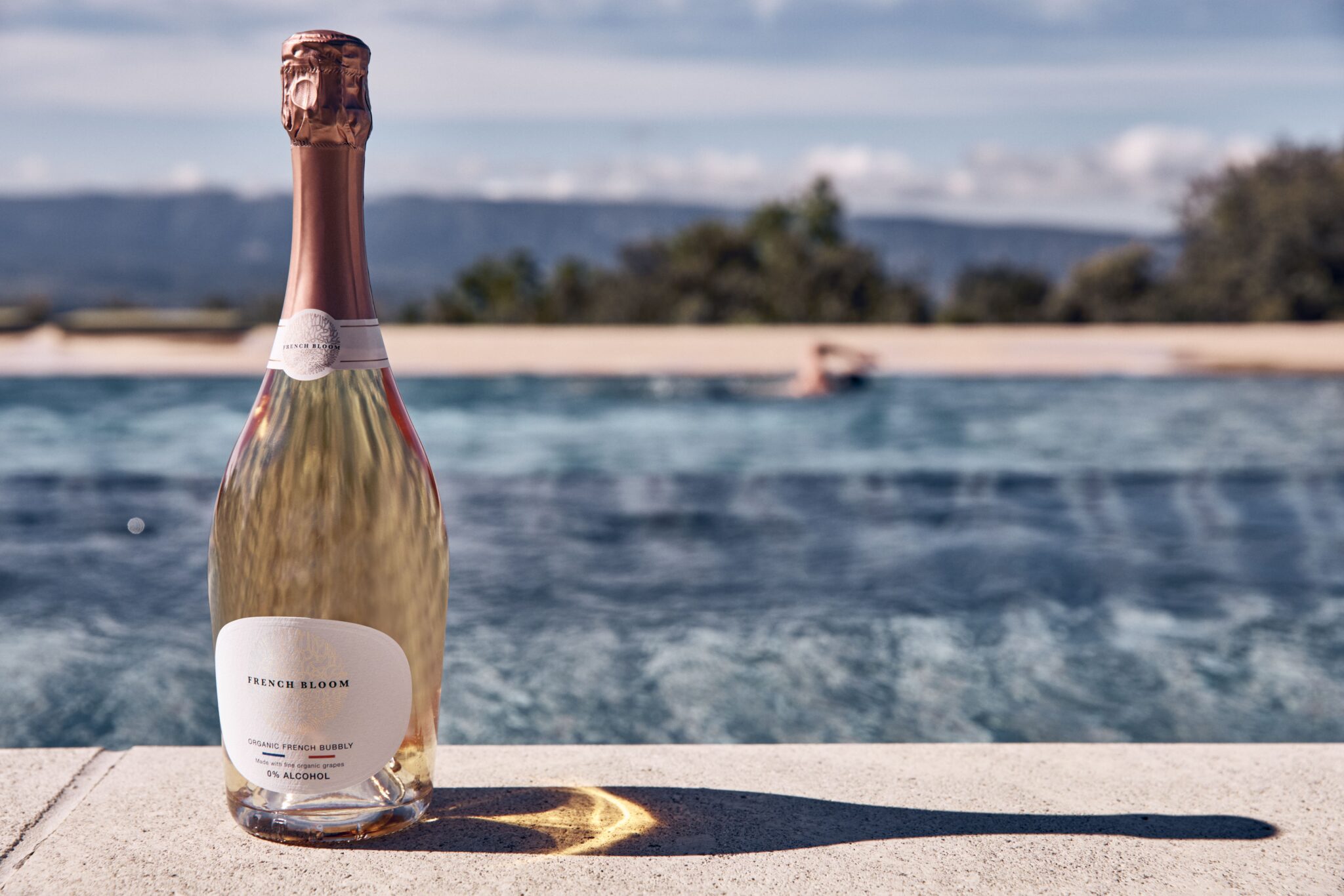 Le vin rosé pétillant sans alcool de French Bloom