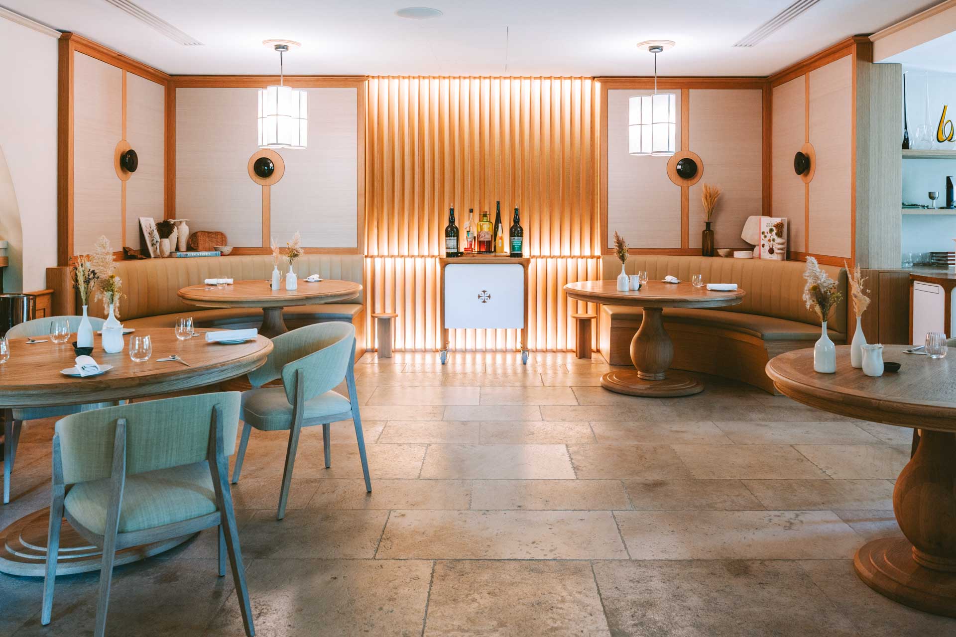 Le restaurant Le Feuillée, au Couvent des Minimes, un Hôtel & Spa L'Occitane en Provence