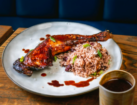 Recette du Jerk Chicken par la cheffe Camille Le Breton de la Perrière