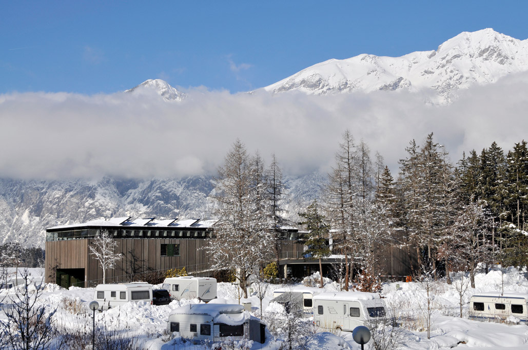 Camper en plein hiver au © ferienparadies natterersee