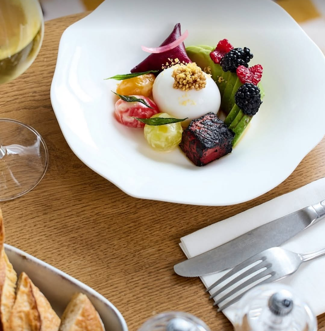 Une salade au boutique-hôtel de Paris Nouha