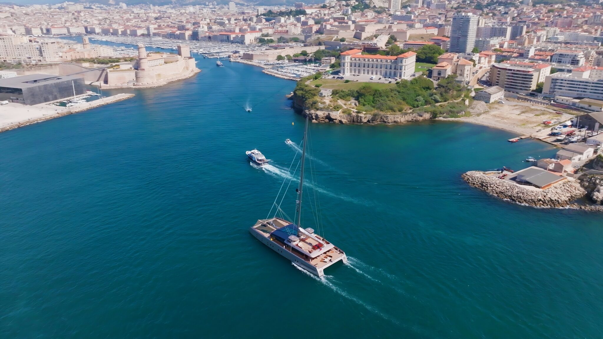 L'odyssée culturelle Art Explora arrive à Athènes