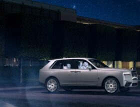 On a testé la Rolls-Royce Cullinan Cosmos : la tête dans les étoiles !