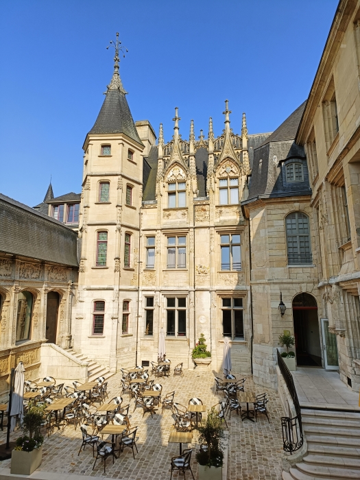 Un des plus beaux hôtels 5 étoiles de Normandie © Bourgtheroulde