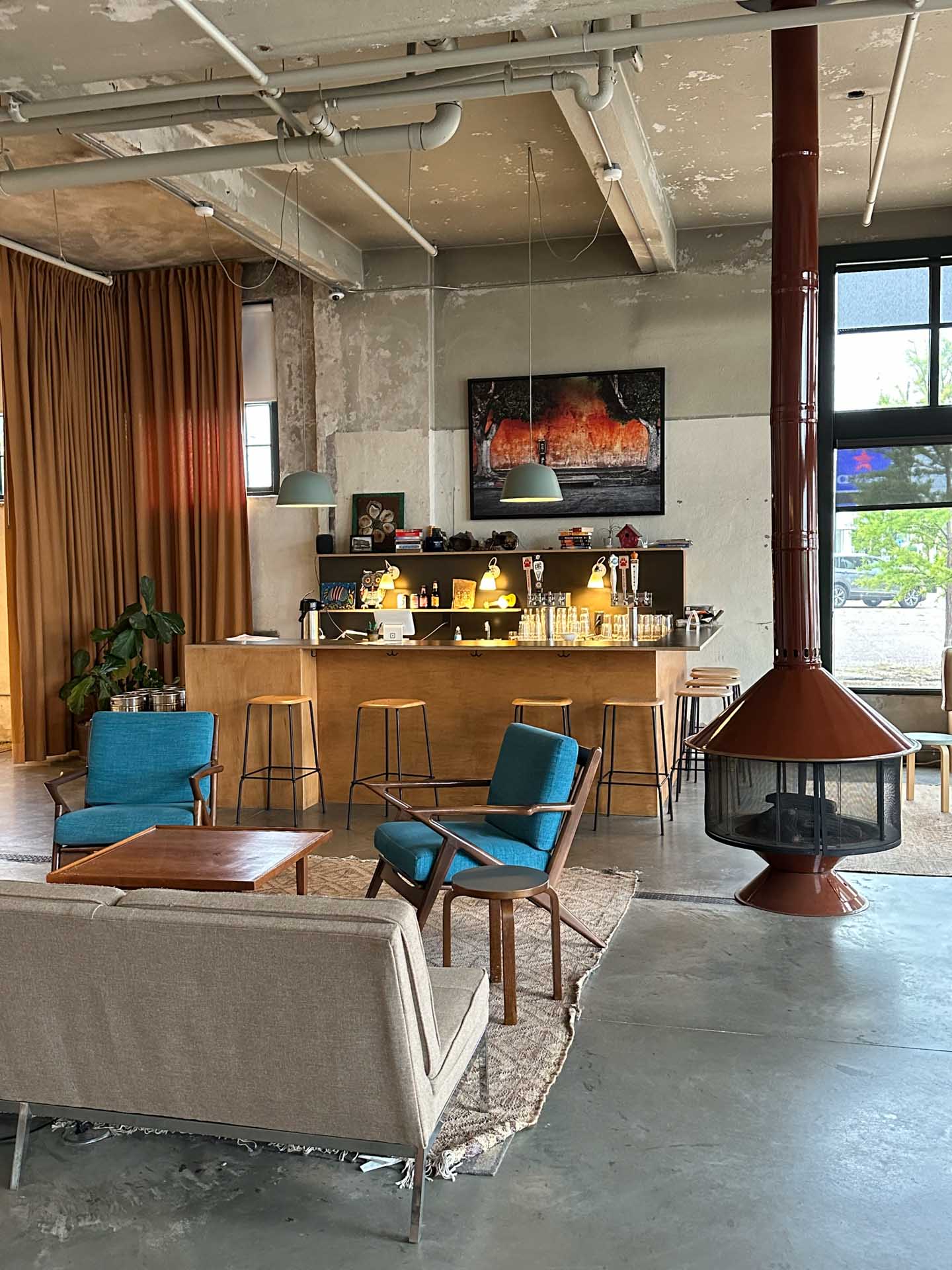 Travelers Hotel © Solal Karsenti