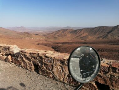 Moderne Nomade : voyage dans le sud marocain en Royal Enfield
