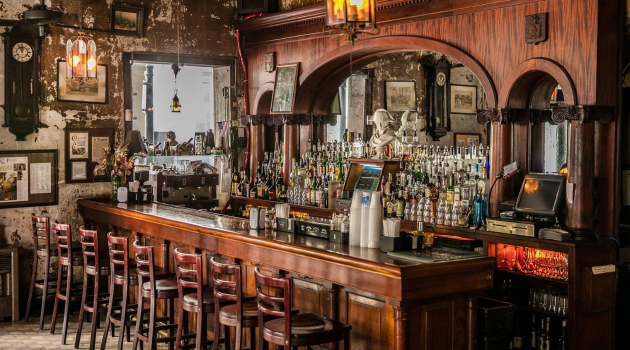 Bar du restaurant © Napoleon House