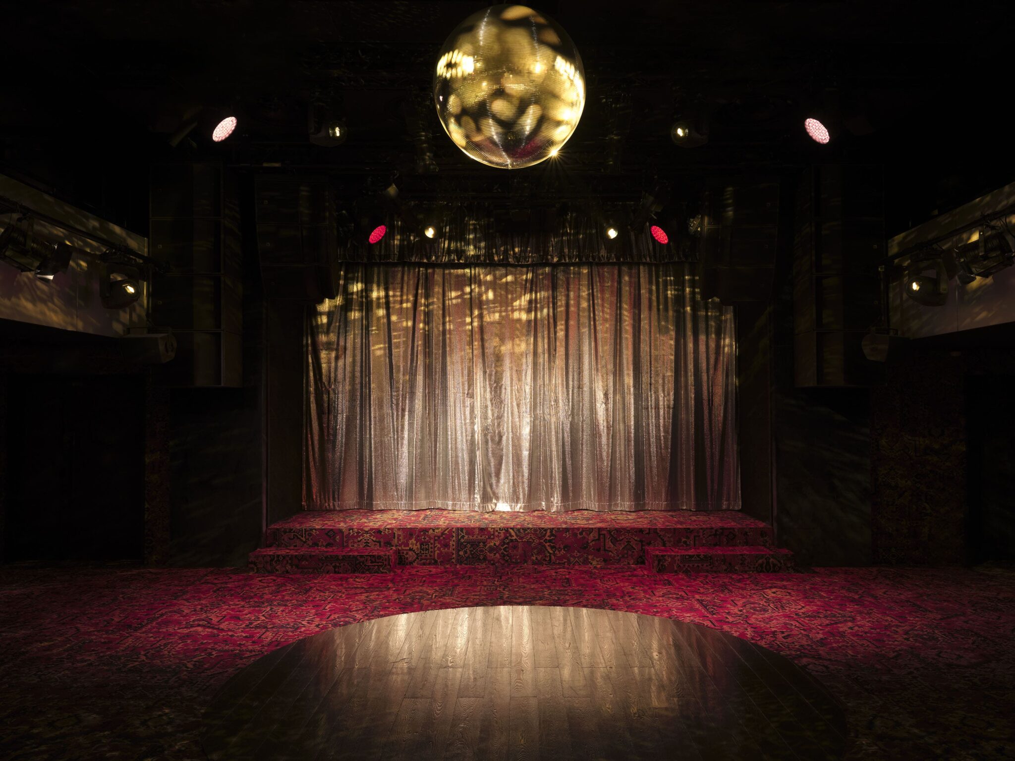 Le Club du Bus Palladium © Matthieu Salvaing