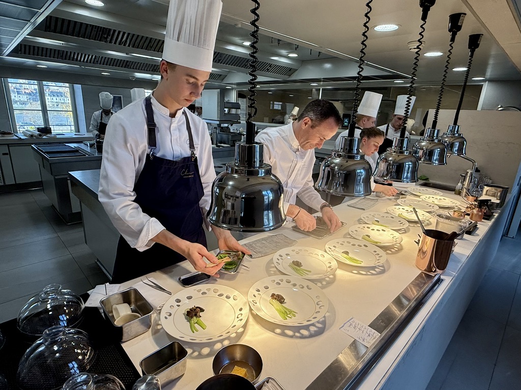 Ça bosse en cuisine