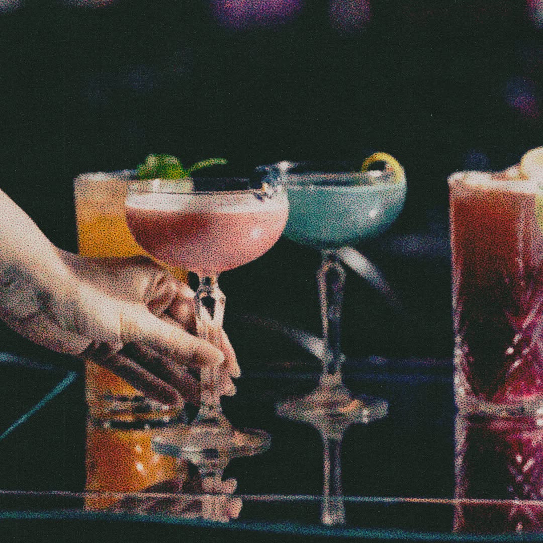 Boire un verre au speakeasy © GhostBabyotr