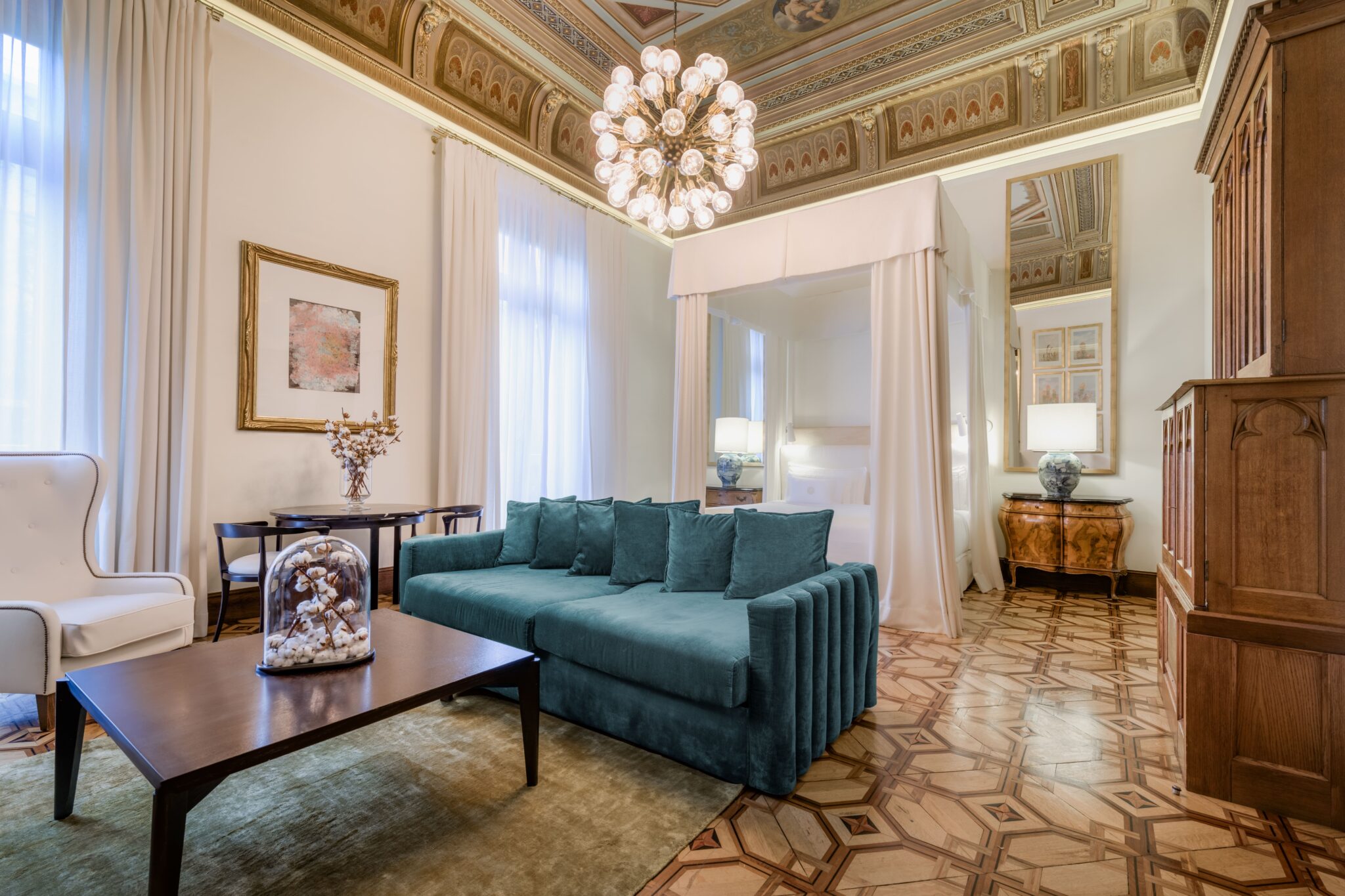 La Damasco Suite dans l'hôtel de luxe © Cotton House 