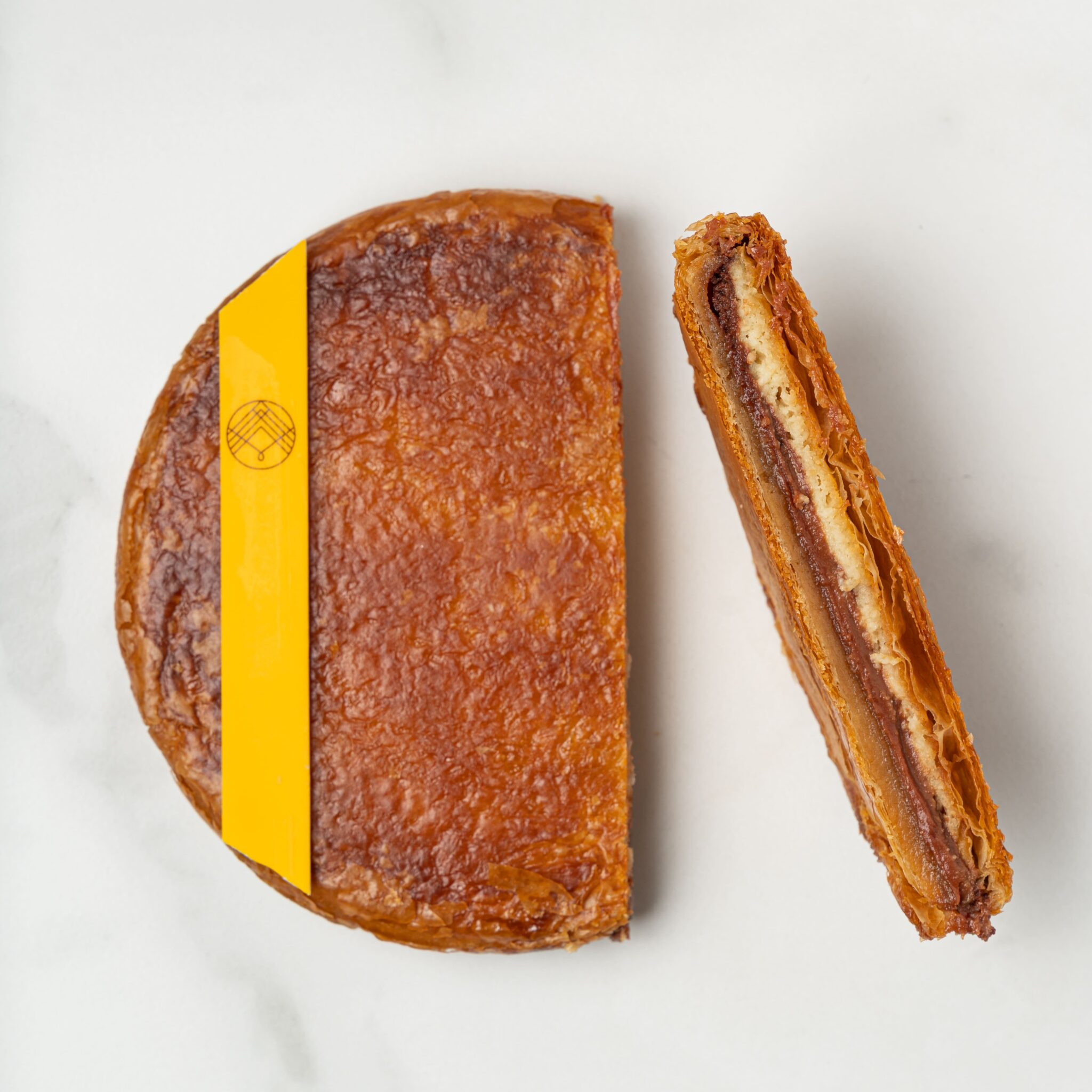 La galette au sesame de la Maison Aleph © Joann Pai