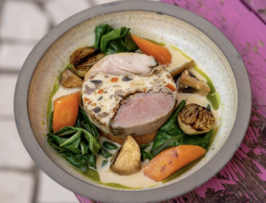 Recette du marbré de volaille du chef Lorenzo Ravera pour La Petite Table de Castigno