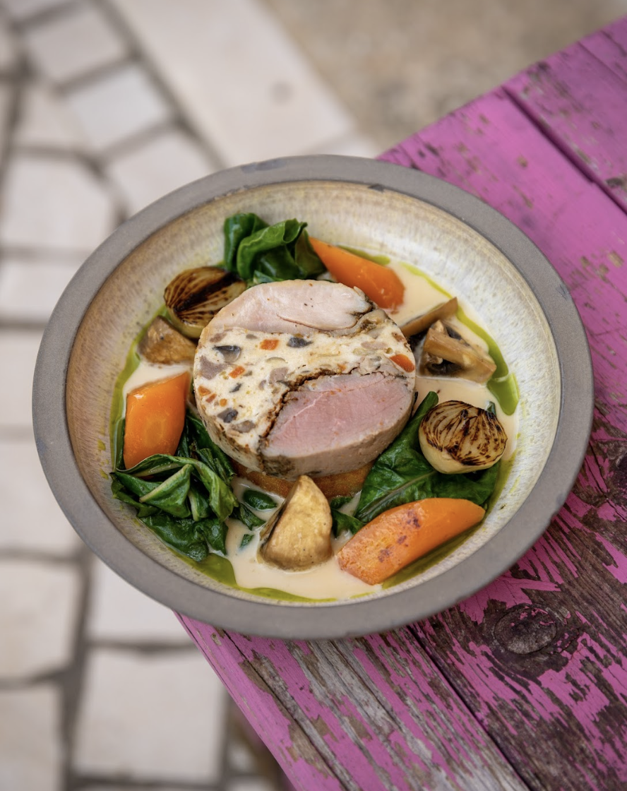 Le marbré de volaille du chef Lorenzo Ravera pour La Petite Table de Castigno © Olivier Pascuito