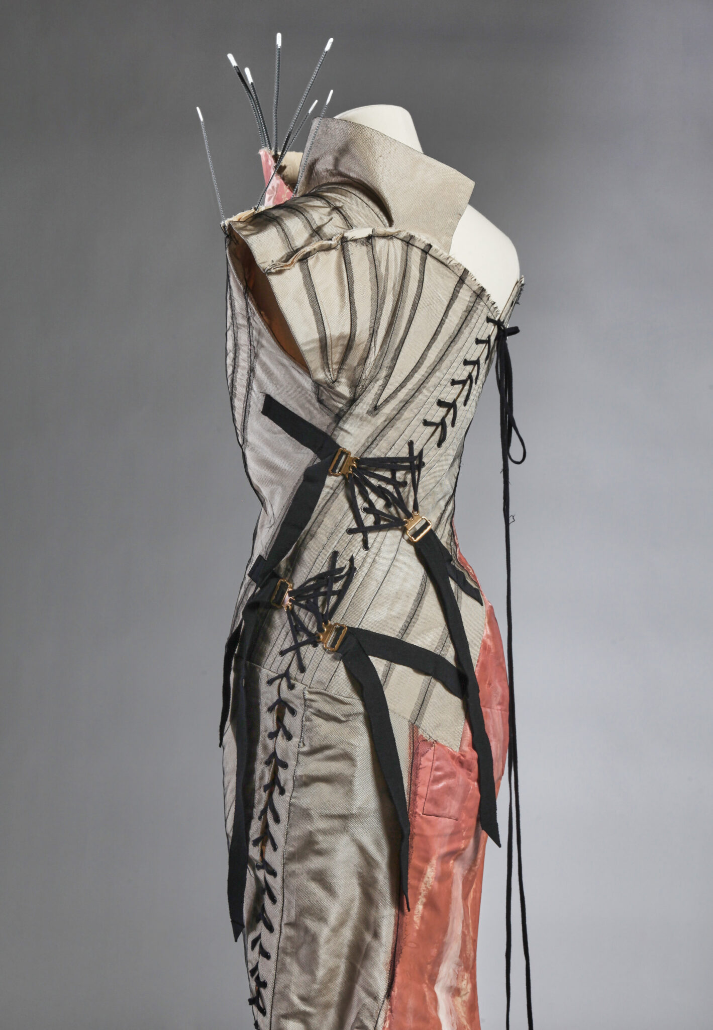 Robe en soie peinte © Christian Dior by John Galliano, ‘Clochards’ collection, printemps-été 2000