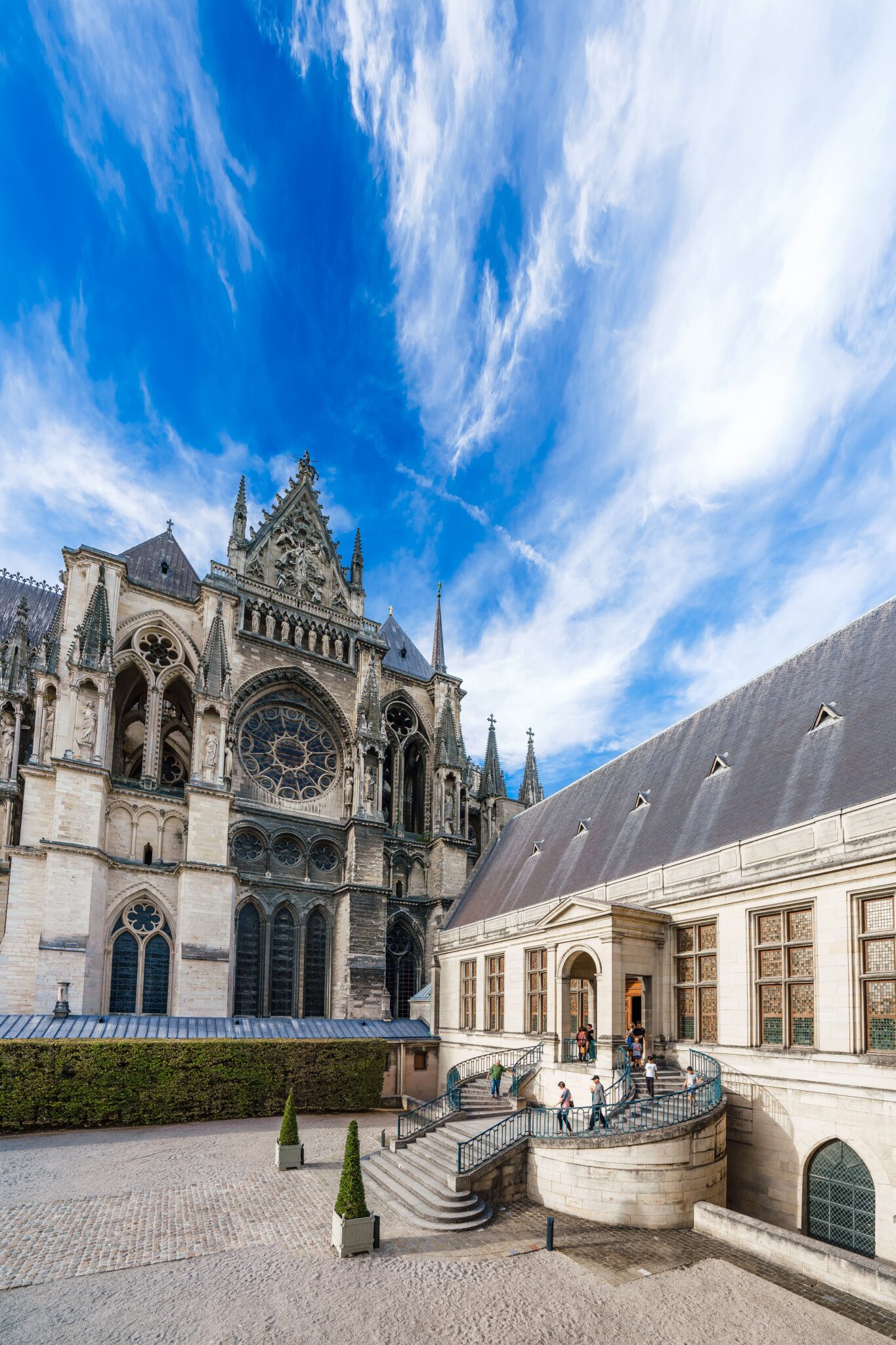 Vue sur le palais du Tau et la cathédrale © Cyrille Beudot