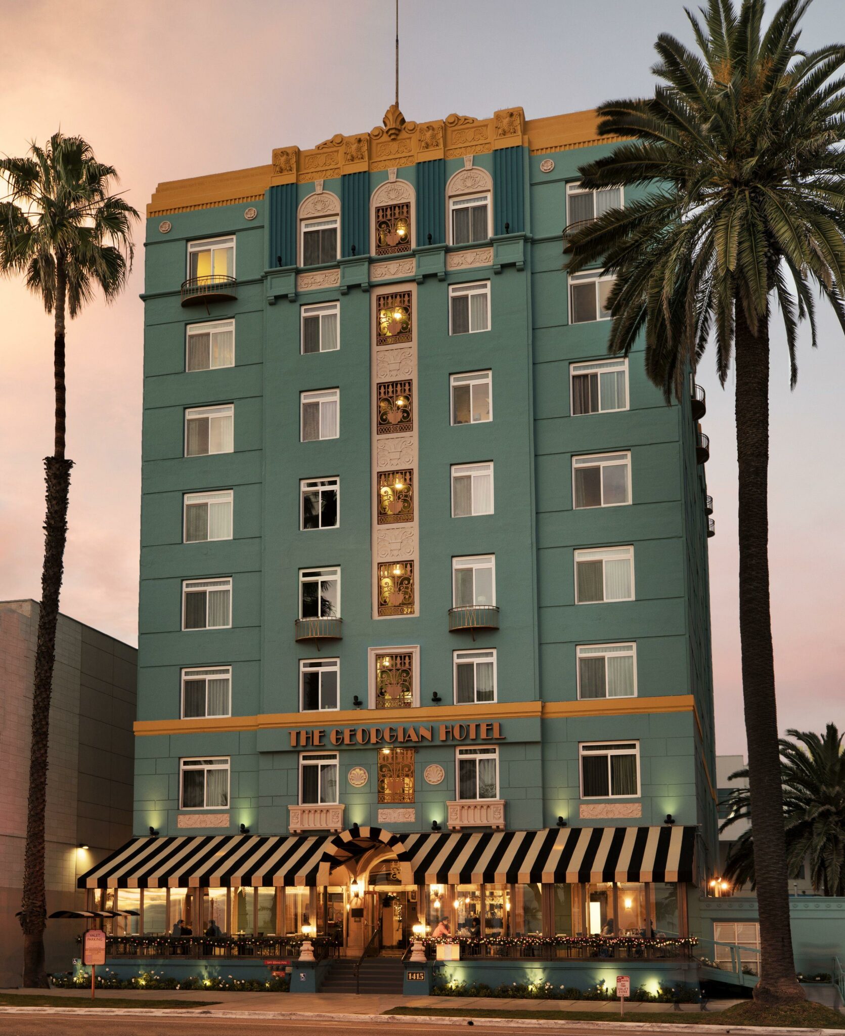 La devanture du Gerogian Hotel à Santa Monica © DR
