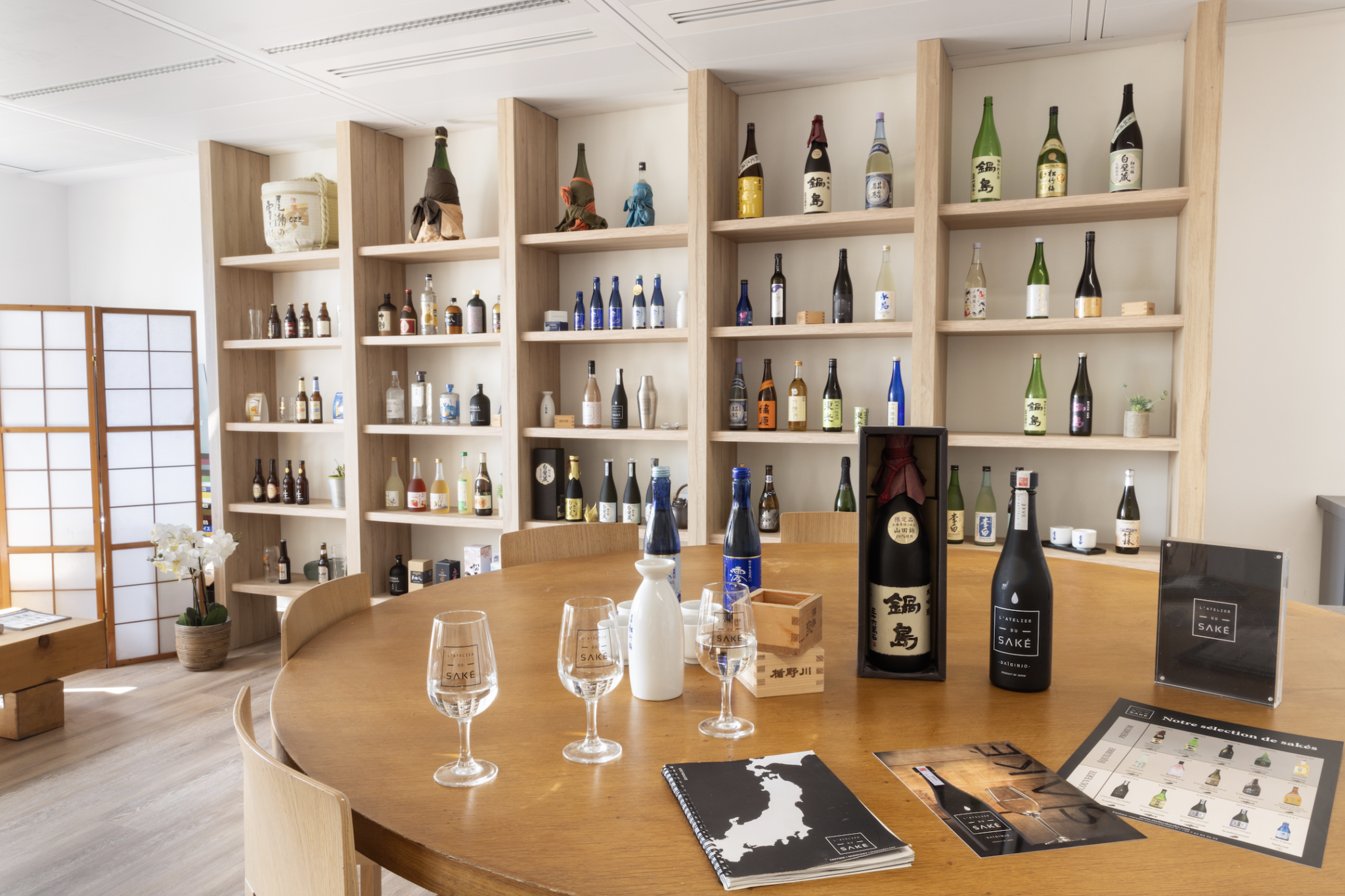 Une dégustation de saké © La Maison de Saké