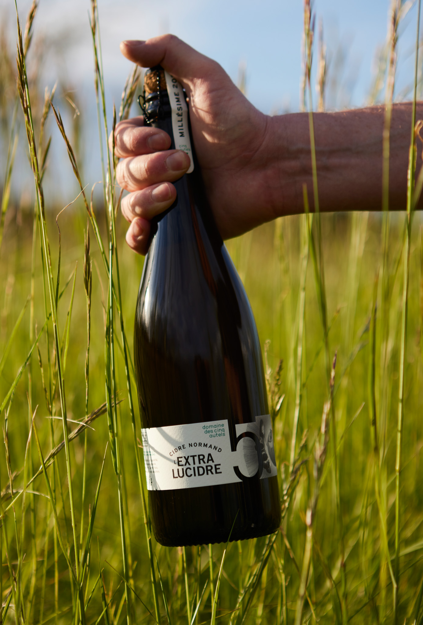 Le cidre fermier en fermentation tranquille © Domaine des 5 Autels