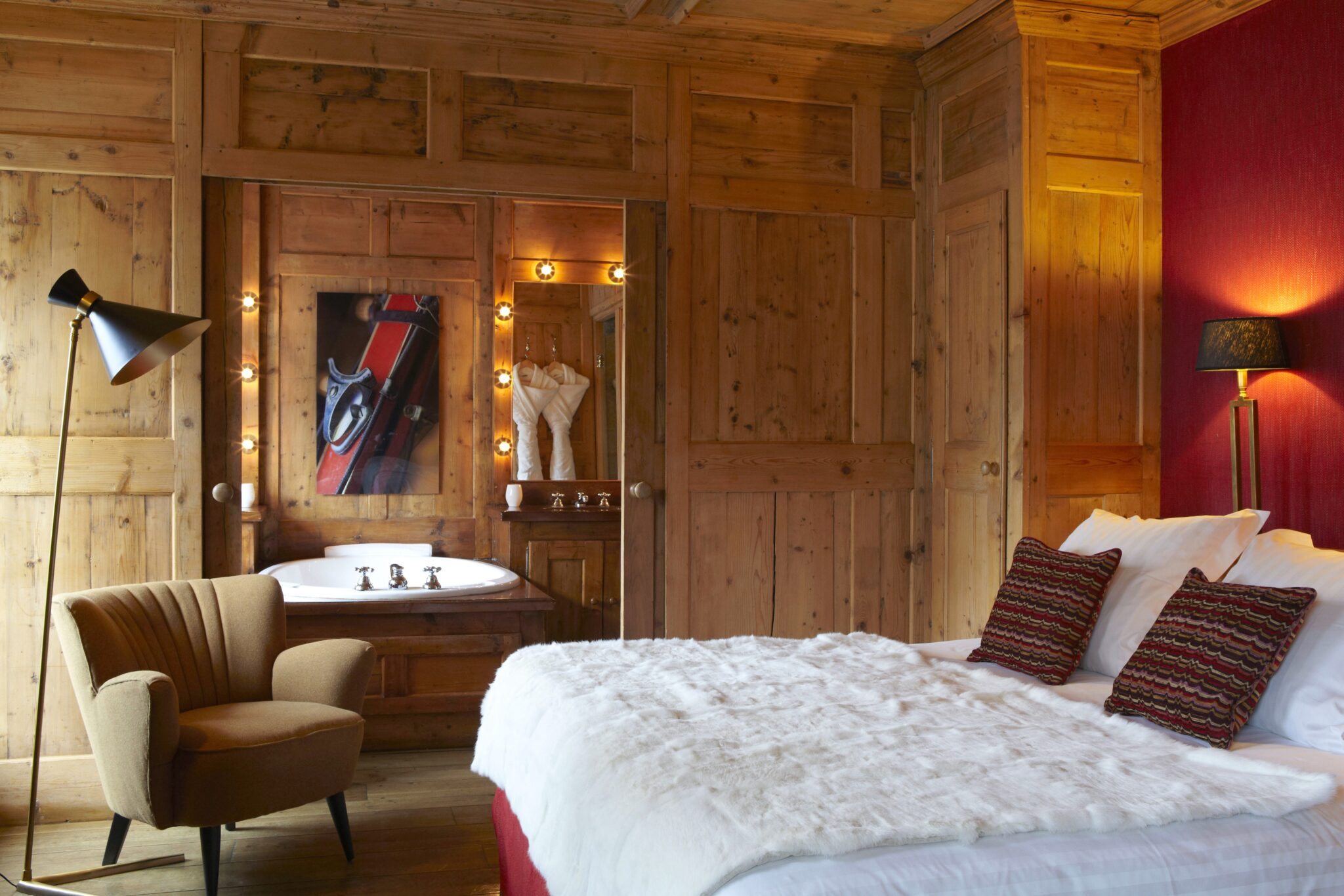 Une chambre dans l'hôtel de luxe à Megève © Maison Sibuet