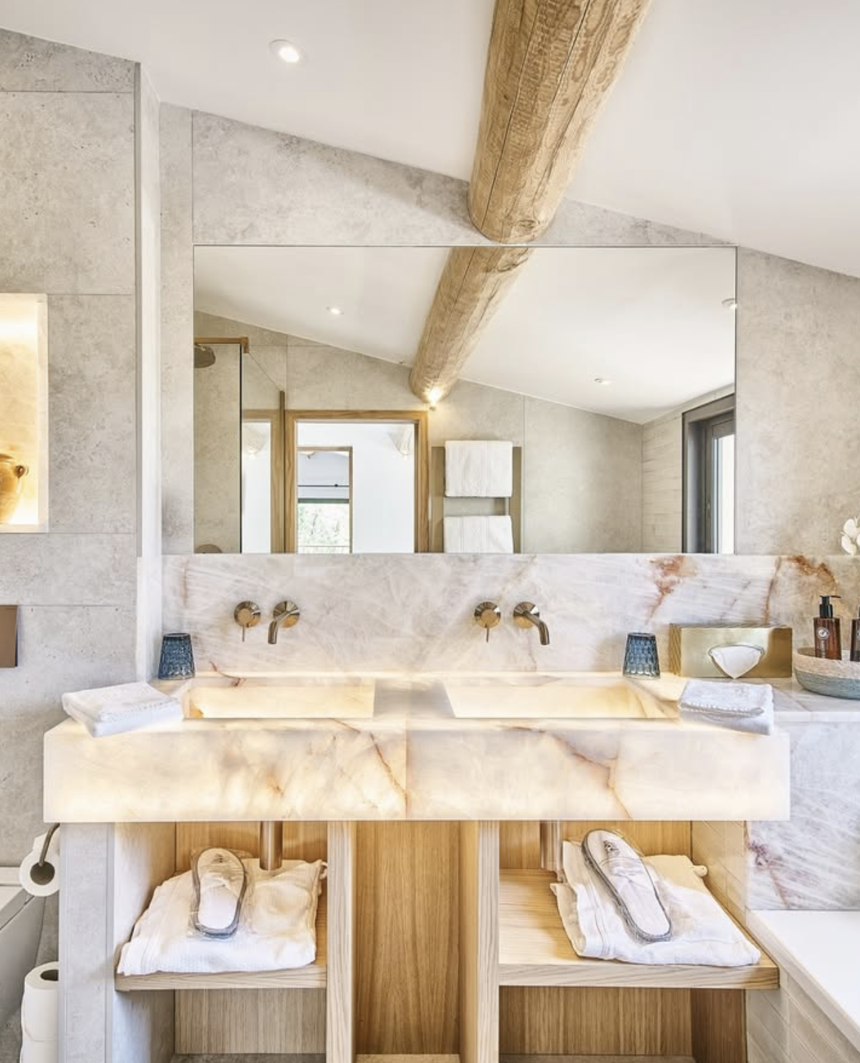 L'hôtel sur la Côte d'Azur © lafermedaugustin